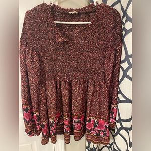Super cute boutique top